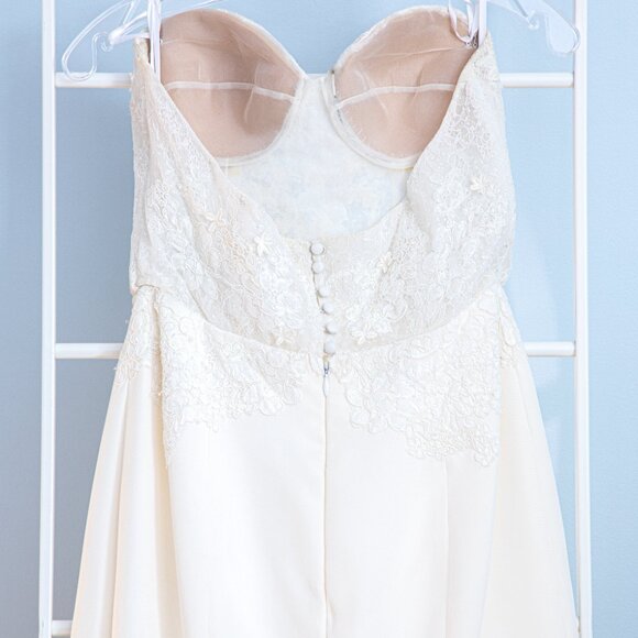 Lea Ann Belter Electra Wedding Dress - Unaltered and Never Worn! Size 10 - Picture 5 of 6